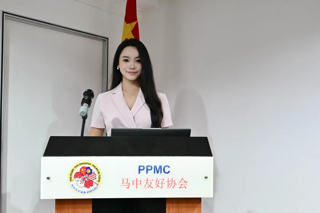 2025中国留学生新生说明会主持人杨怡然